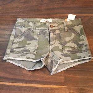 Camo Hollister shorts